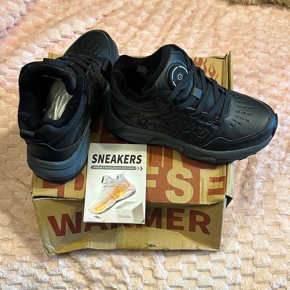 Toddlers heated Black Sneakers